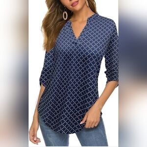 Halife Vneck 3/4 button sleeve